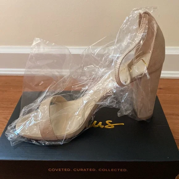 New Lulus heels - Picture 3 of 5